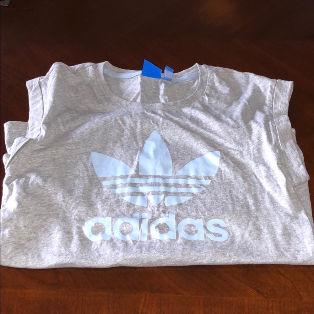 Grey adidas t-shirt
